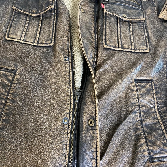 Levi's brown distressed XL faux leather Trucker/biker style jacket - Picture 8 of 15